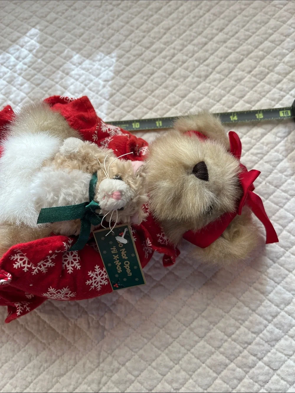 Vintage bearington collection Christmas bear
